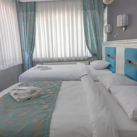 Holiday Suit Lejlighedshotel 4*