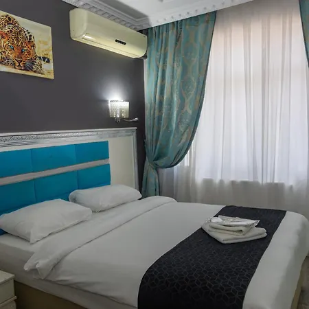 Holiday Suit Lejlighedshotel 4*