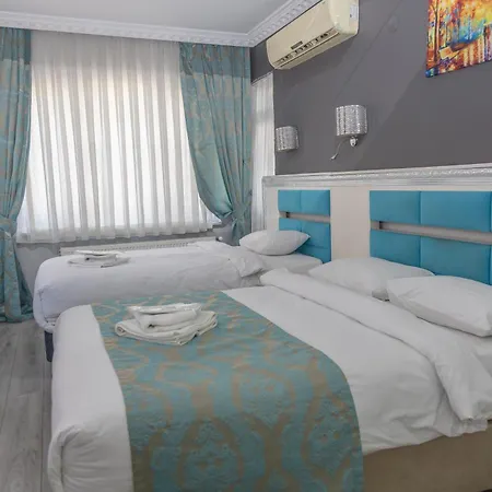 Lejlighedshotel Holiday Suit 4*