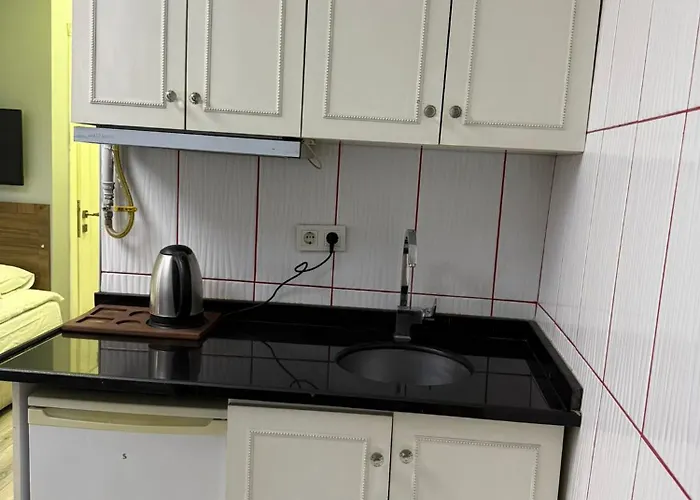 Апарт-отель Holiday Suit